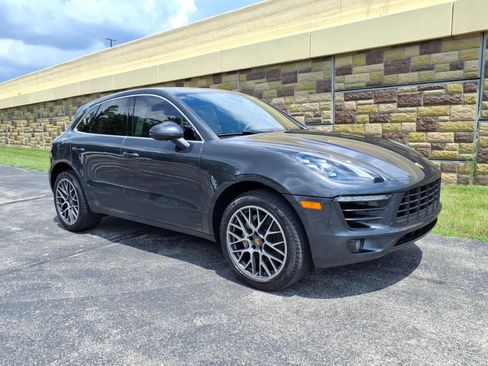 Used 2017 Porsche Macan S AWD/4WD image 1