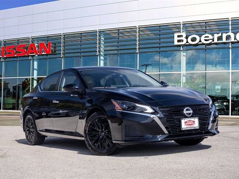 New 2025 Nissan Altima 2.5 SV w/ SV Special Edition Package image 1