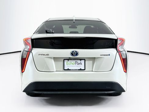 Used 2017 Toyota Prius Three w/ Carpet Mat Package FWD image 7