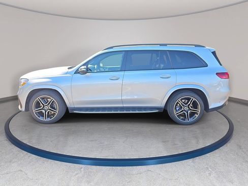 Used 2025 Mercedes-Benz GLS 450 4MATIC w/ AMG Line Exterior image 9