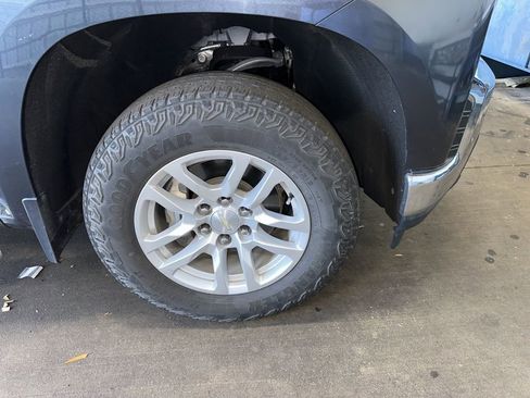 Used 2020 Chevrolet Silverado 1500 LT w/ All-Star Edition AWD/4WD image 2