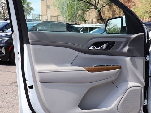 Used 2019 GMC Acadia SLE FWD image 38