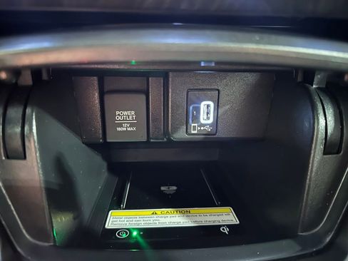 Used 2020 Honda Accord Touring image 25