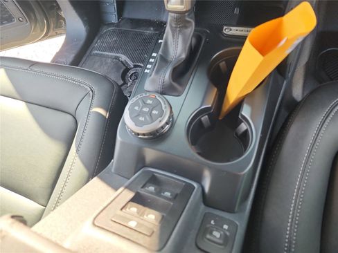 New 2025 Ford Bronco Badlands w/ Sasquatch Package image 29