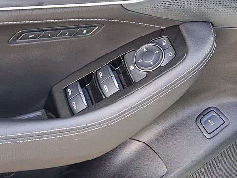 Used 2025 Cadillac CT5 Premium Luxury RWD image 18