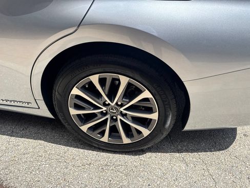 Used 2022 Lexus ES 300h w/ Premium Package FWD image 19
