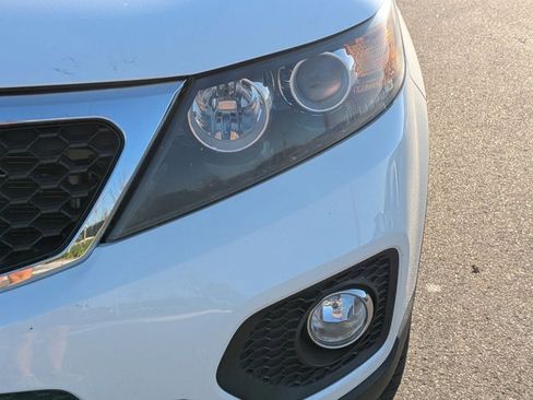 Used 2013 Kia Sorento EX w/ EX V6 Premium Pkg image 9