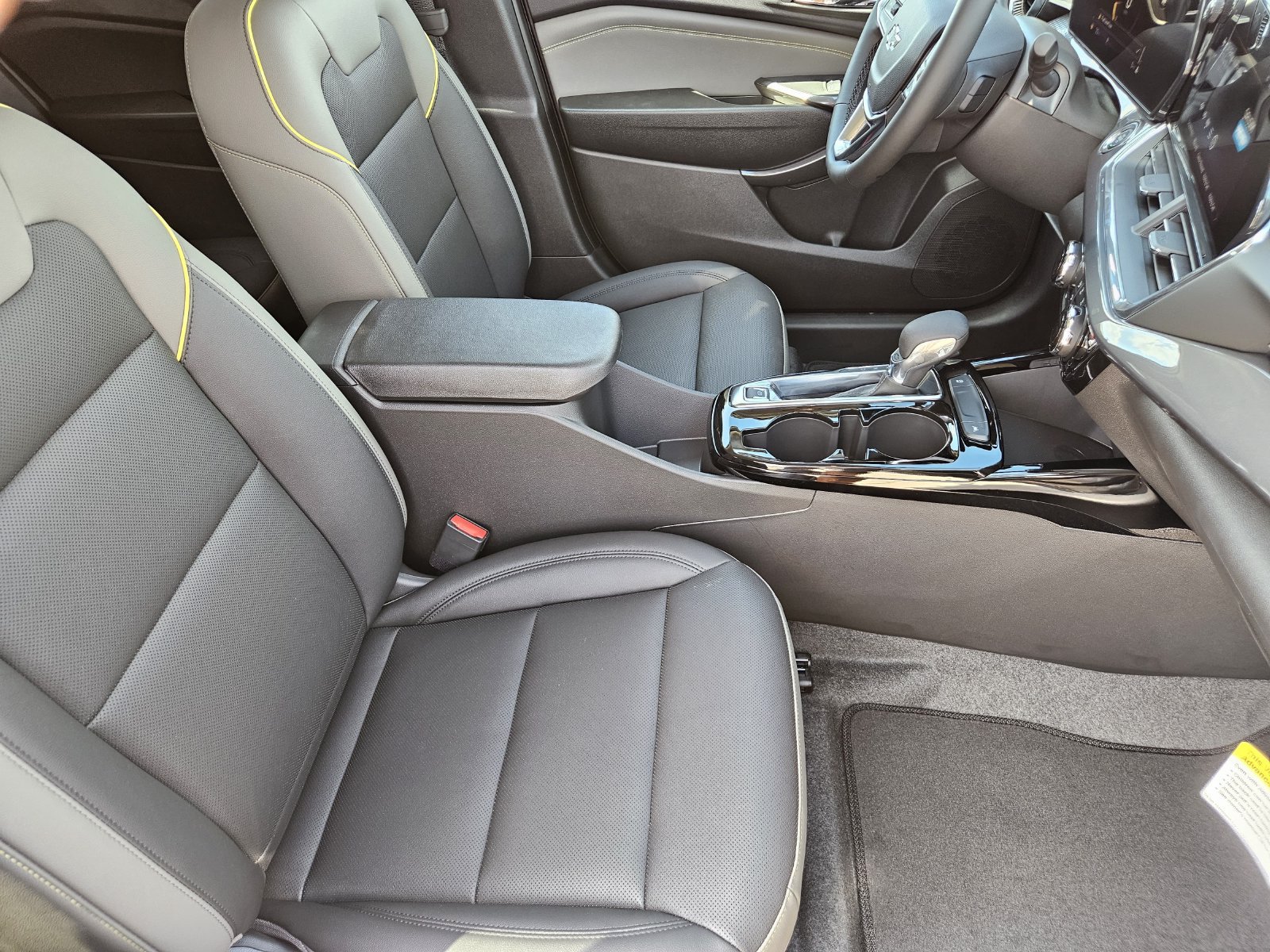 New 2026 Chevrolet Trax ACTIV w/ Driver Confidence Package FWD image 16