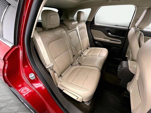 Used 2022 Lincoln Corsair FWD w/ Premium Package image 27