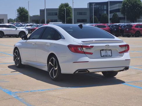 Certified 2022 Honda Accord Sport image 8