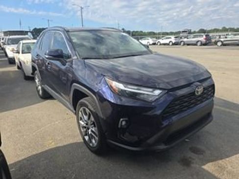 Used 2023 Toyota RAV4 XLE Premium FWD image 2