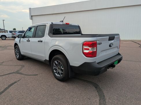 New 2025 Ford Maverick XLT w/ XLT Luxury Package FWD image 3