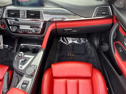 Used 2020 BMW M4 Convertible w/ Competition Package image 29