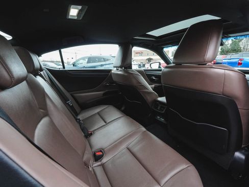 Used 2023 Lexus ES 250 w/ Premium Package image 30