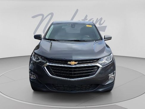 Used 2020 Chevrolet Equinox LS w/ LS Convenience Package AWD/4WD image 2