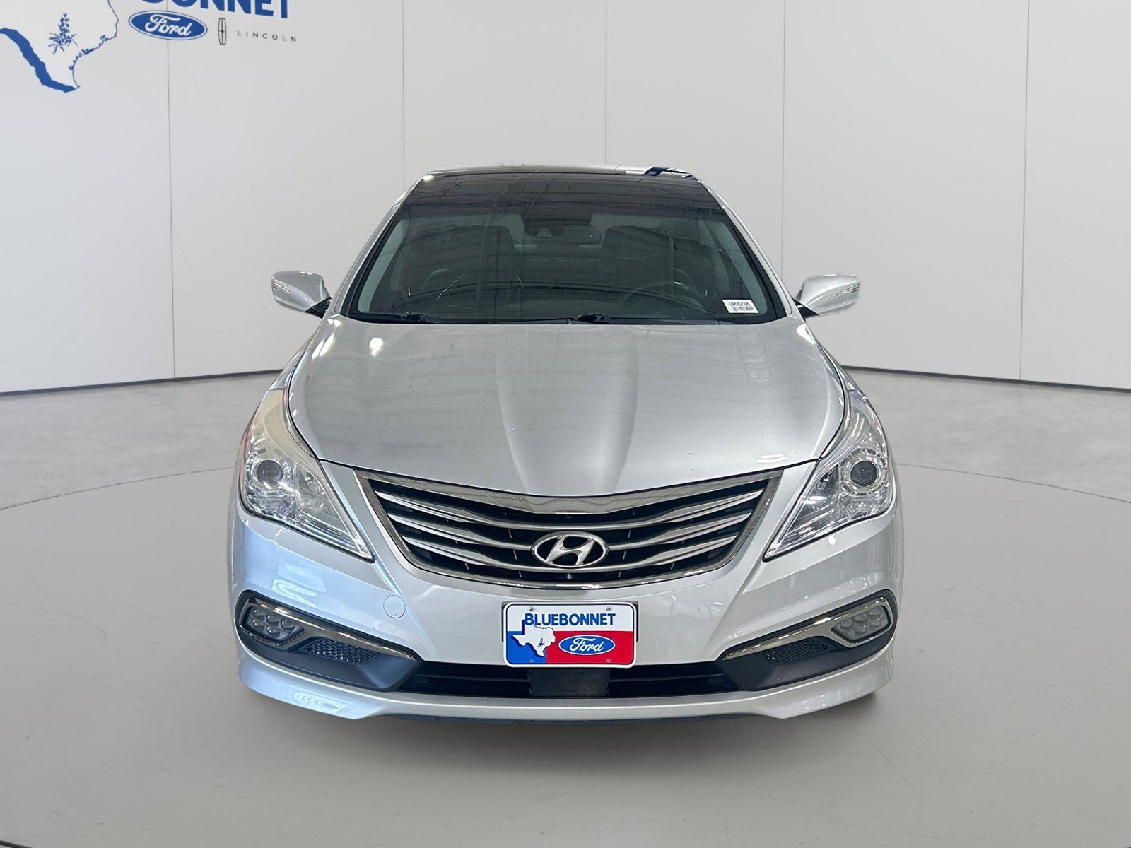 Used 2017 Hyundai Azera Limited FWD image 2