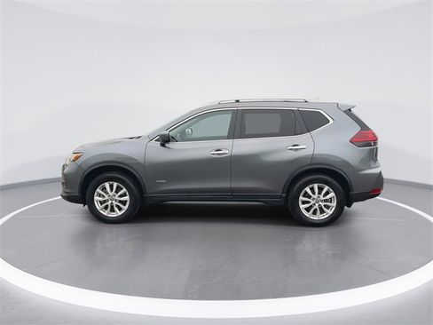Used 2019 Nissan Rogue SV w/ Premium Package image 5