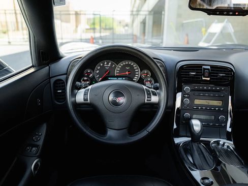 Used 2009 Chevrolet Corvette Coupe w/ Preferred Equipment Group image 39