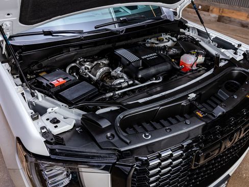 Used 2024 GMC Yukon Denali Ultimate image 40