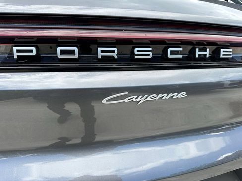 Certified 2024 Porsche Cayenne AWD/4WD image 13