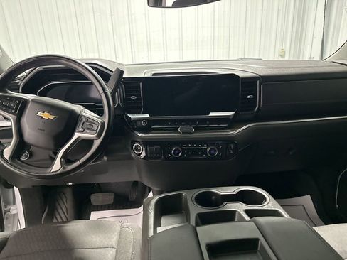 Used 2024 Chevrolet Silverado 2500 LT AWD/4WD image 14