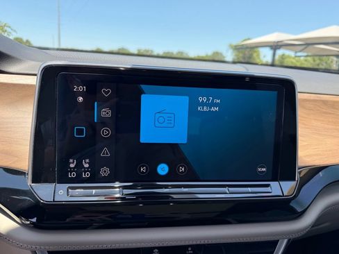 Used 2024 Volkswagen Atlas SE w/ Panoramic Sunroof Package FWD image 18