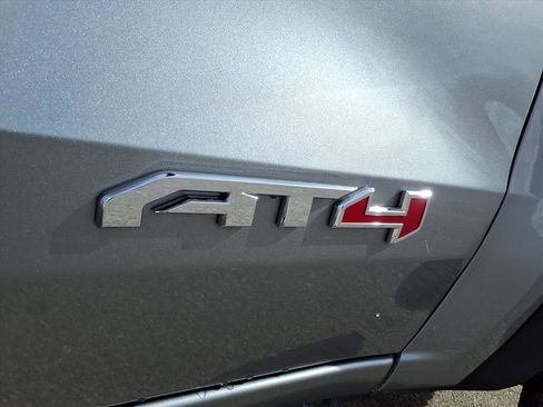 Used 2025 GMC Canyon AT4 image 29