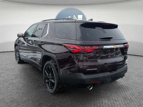 Used 2023 Chevrolet Traverse LT image 6