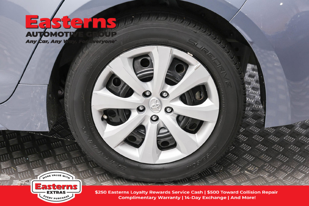 Used 2024 Toyota Corolla LE FWD image 9