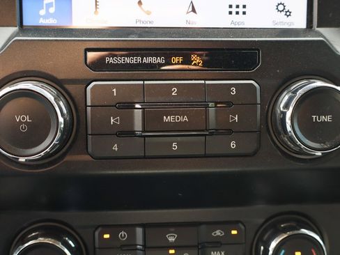 Used 2019 Ford F150 Lariat image 30