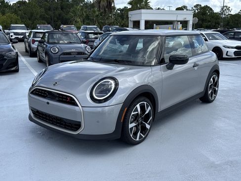 New 2026 MINI Cooper S FWD image 3