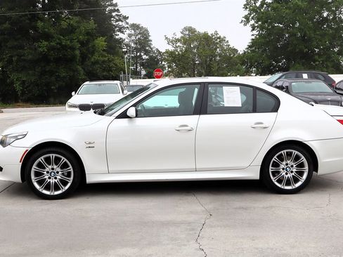 Used 2009 BMW 528i xDrive Sedan AWD/4WD image 4