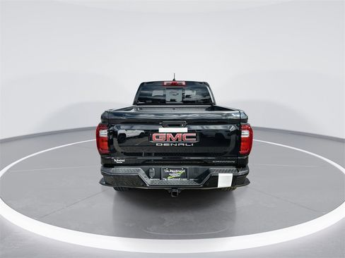 New 2026 GMC Canyon Denali image 7