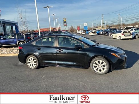 Certified 2023 Toyota Corolla LE image 4