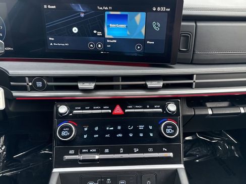 Used 2024 Hyundai Santa Fe Limited image 37