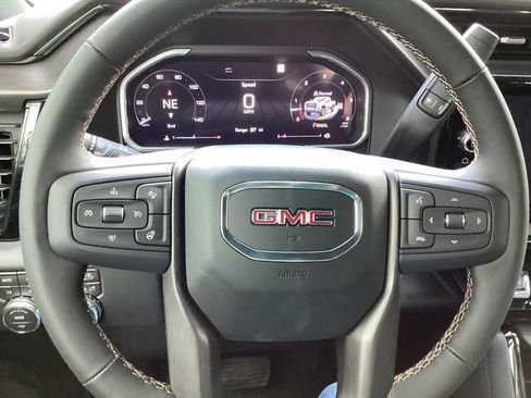 New 2026 GMC Sierra 2500 AT4 w/ AT4 Premium Plus Package AWD/4WD image 33