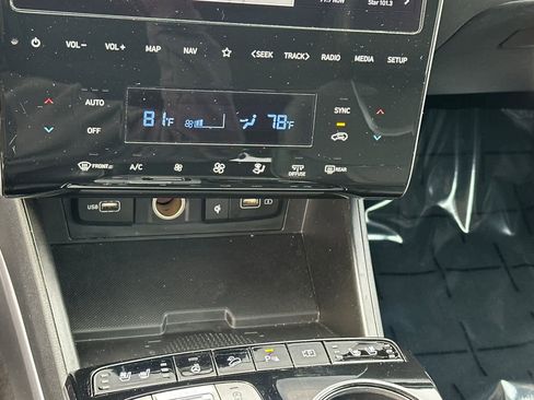 Used 2023 Hyundai Tucson Limited image 24