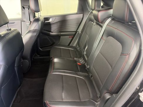 Used 2025 Ford Escape ST-Line Select AWD/4WD image 13