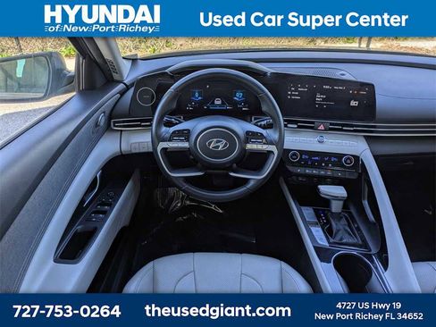 Used 2023 Hyundai Elantra Limited image 16