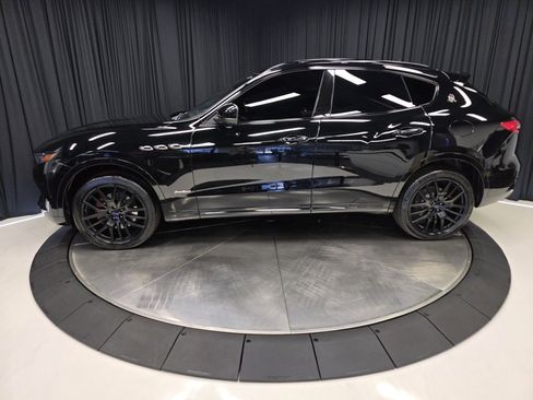 Used 2018 Maserati Levante GranSport image 8