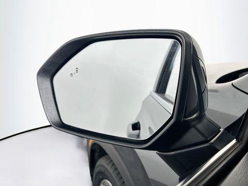 Used 2022 Hyundai Palisade SE AWD/4WD image 16