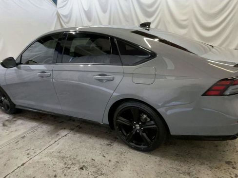 Used 2023 Honda Accord Sport image 6