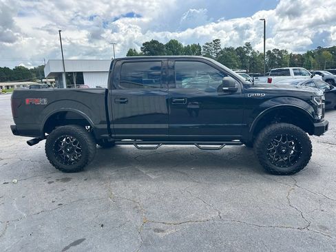 Used 2017 Ford F150 XLT w/ Equipment Group 302A Luxury AWD/4WD image 5