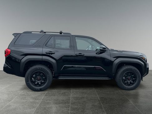 New 2026 Toyota 4Runner TRD Off-Road Premium AWD/4WD image 10