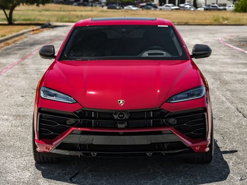 Used 2025 Lamborghini Urus SE AWD/4WD image 32