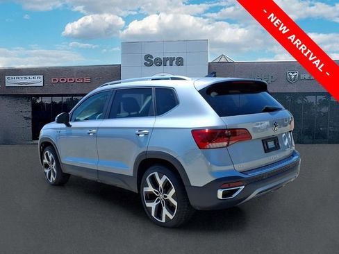 Used 2023 Volkswagen Taos SEL AWD/4WD image 4