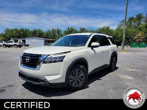 Used 2022 Nissan Pathfinder SV AWD/4WD image 1