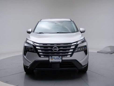 Used 2025 Nissan Rogue SV AWD/4WD image 12