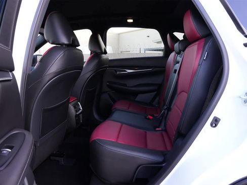 Certified 2025 INFINITI QX50 Sport image 19