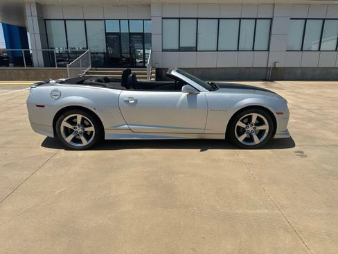 Used 2012 Chevrolet Camaro SS RWD image 31